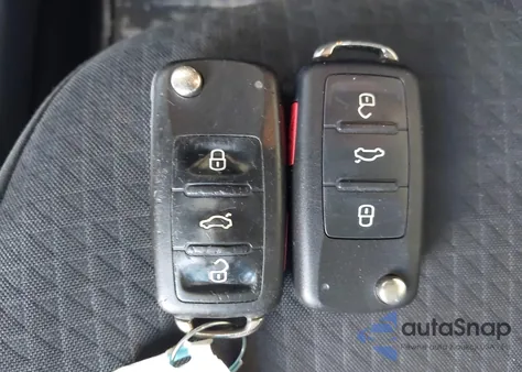 2015 Volkswagen Jetta 2.0L S z USA, uszkodzony, nr VIN 3VW1K7AJ5FM353562